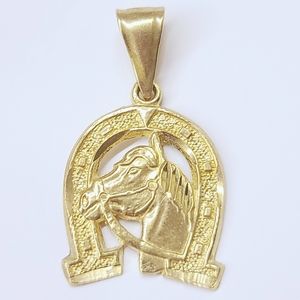 Beautiful Gold Tone Horse Pendant Marked 18k